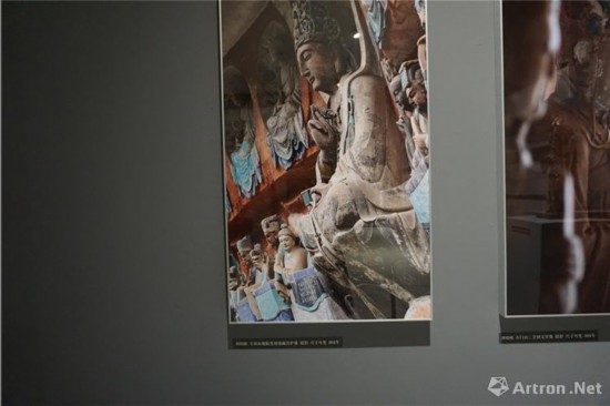 再現(xiàn)／重構(gòu)新視覺下的大足石刻：攝影作品